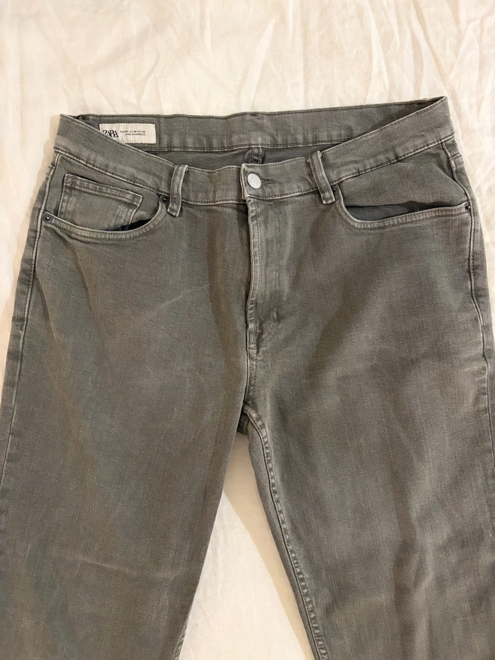 Zara Men's Grey Slim Straight Jeans
